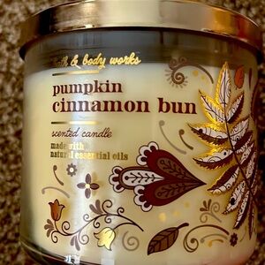 3 wick bath and body works candle